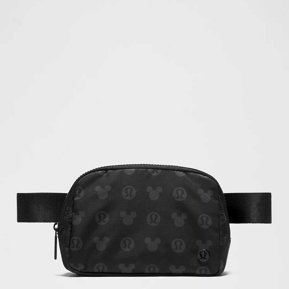 DISNEY X LULULEMON EVERYWHERE BELT BAG REG STRAP 1L CLASSIC BLACK MICKEY NWT